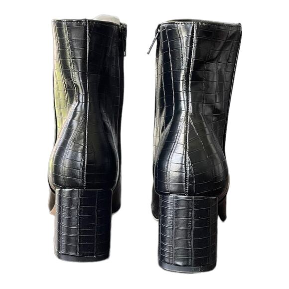 NEW JANE AND THE SHOE Women's Iris Black Faux Leather Square Toe Booties Shoes - Picture 2 of 12